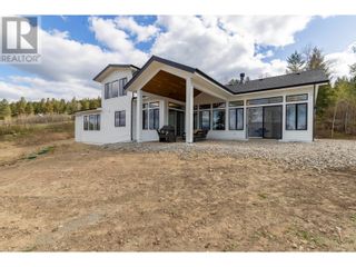 Photo 2: 7500 McLennan Road North BX: Okanagan Shuswap Real Estate Listing: MLS®# 10310347
