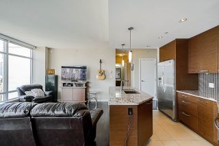 Photo 12: 705 6188 WILSON Avenue in Burnaby: Metrotown Condo for sale in "Jewel 1" (Burnaby South)  : MLS®# R2394453