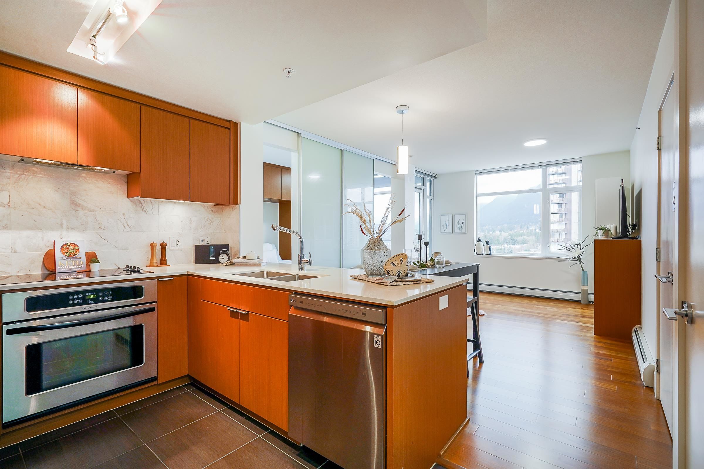 Main Photo: 1201 158 13TH Street in North Vancouver: Central Lonsdale Condo for sale : MLS®# R2670690
