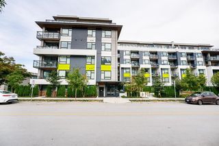 Photo 1: 302 3018 ST GEORGE Street in Port Moody: Port Moody Centre Condo for sale in "The George" : MLS®# R2856096