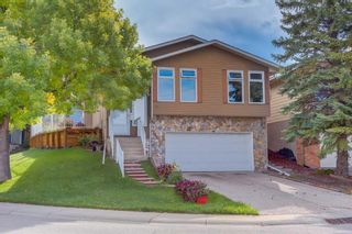 Main Photo: 122 Bearberry Crescent NW in Calgary: Beddington Heights Detached for sale : MLS®# A2079848