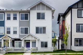 Main Photo: 2501 Jumping Pound Common: Cochrane Row/Townhouse for sale : MLS®# A1232426