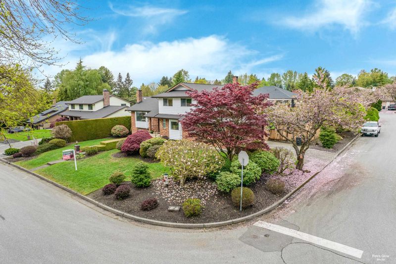 FEATURED LISTING: 3642 LYNNDALE Crescent Burnaby