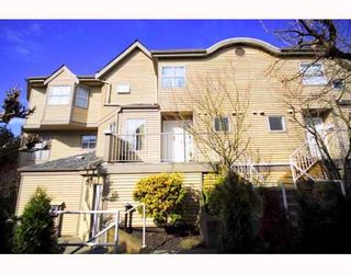 Photo 1: A2 925 TOBRUCK Avenue in North Vancouver: Hamilton Townhouse for sale in "KENSIGATON GARDENS" : MLS®# V762629