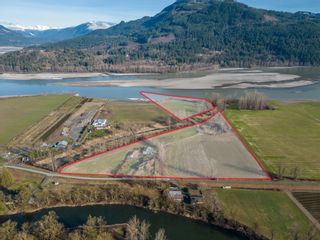 Photo 2: 47975 JESS Road in Chilliwack: Fairfield Island House for sale : MLS®# R2858754