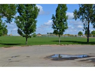 Photo 14: 41 Glenwood Avenue in Saskatoon: Westview Heights Single Family Dwelling for sale (Saskatoon Area 05)  : MLS®# 514341