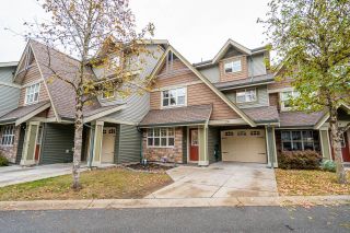 Photo 2: 29 22977 116 Avenue in Maple Ridge: East Central Townhouse for sale in "Duet" : MLS®# R2739591