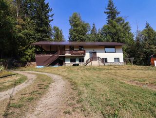 Photo 1: 11 Mackenzie  Road in Salmon Arm: Larch Hills House for sale : MLS®# 10284298