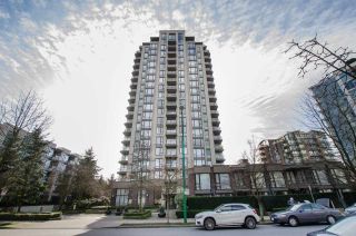 Photo 1: 1307 151 W 2ND Street in North Vancouver: Lower Lonsdale Condo for sale in "The Sky" : MLS®# R2439963