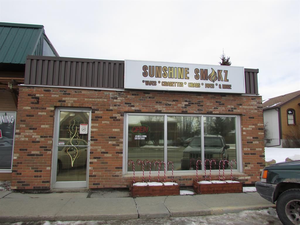 Main Photo: 116 Centre Street N: Sundre Mixed Use for sale : MLS®# A2023549