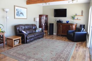 Photo 13: 38 SASKATCHEWAN Drive in Mackenzie: Mackenzie - Rural House for sale in "GANTAHAZ" : MLS®# R2762451