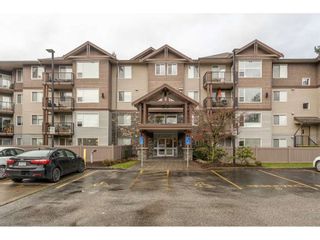 Photo 1: 303 2581 LANGDON Street in Abbotsford: Abbotsford West Condo for sale in "Cobblestone" : MLS®# R2520770