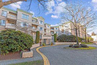 Photo 3: 317 8520 GENERAL CURRIE Road in Richmond: Brighouse South Condo for sale in "QUEENS GATE" : MLS®# R2657964