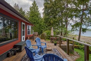 Photo 3: 7702 Ships Point Rd in Fanny Bay: CV Union Bay/Fanny Bay House for sale (Comox Valley)  : MLS®# 903583