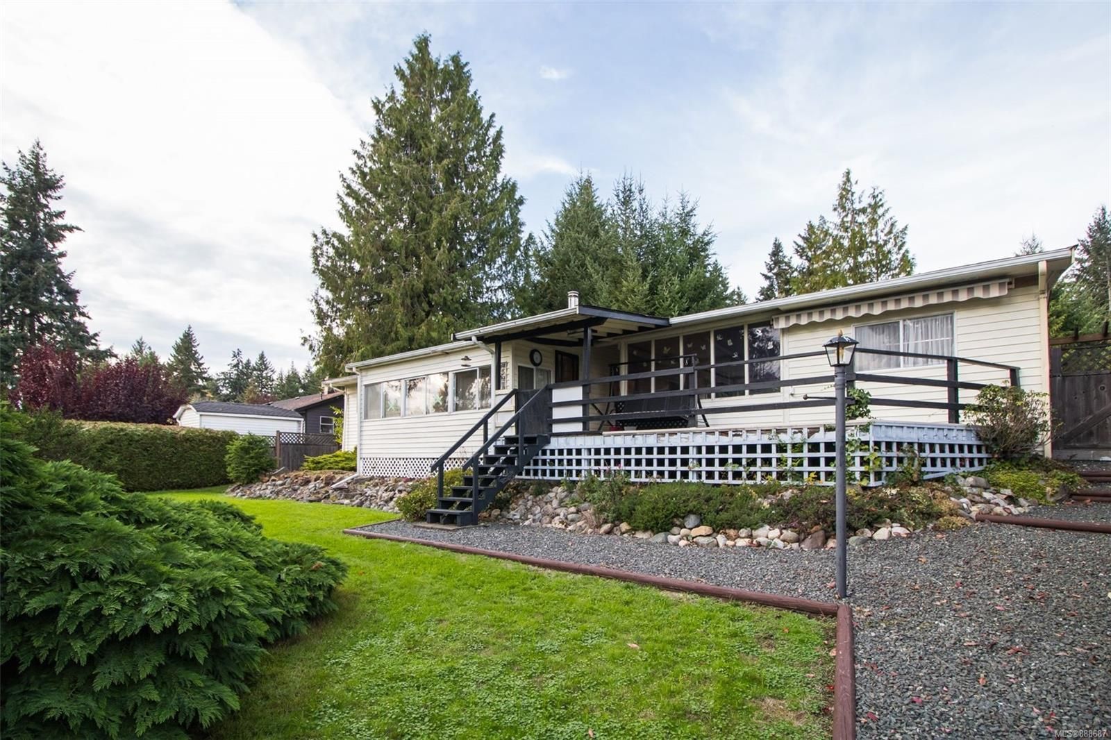 Main Photo: 2420 Collins Cres in Nanoose Bay: PQ Nanoose House for sale (Parksville/Qualicum)  : MLS®# 888687