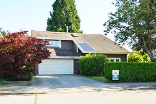 Photo 1: 1933 SOUTHMERE CRESCENT in South Surrey White Rock: Home for sale : MLS®# r2207161