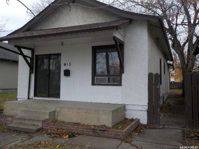 Main Photo: 413 Idylwyld Drive North in Saskatoon: Caswell Hill Residential for sale : MLS®# SK954455