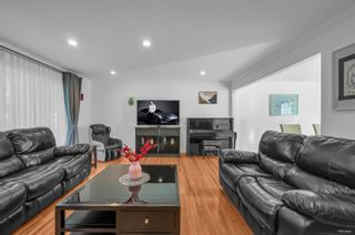 Photo 4: 310 MACBETH Crescent in West Vancouver: Cedardale House for sale : MLS®# R2824819