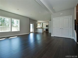 Photo 3: 3437 Hopwood Pl in VICTORIA: Co Latoria House for sale (Colwood)  : MLS®# 705684
