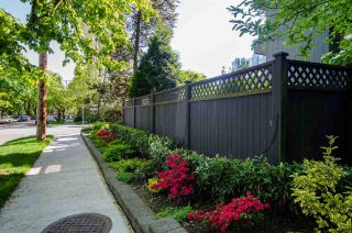 Photo 17: 102 2885 SPRUCE Street in Vancouver: Fairview VW Condo for sale in "Fairview Gardens" (Vancouver West)  : MLS®# R2267756
