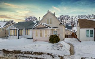 Photo 1: 875 Valour Road in Winnipeg: West End Residential for sale (5C)  : MLS®# 202305002