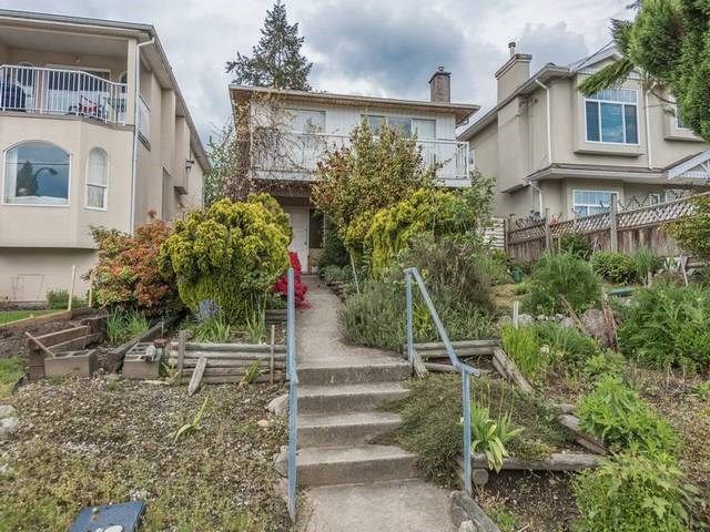 Main Photo: 510 W 25TH STREET in North Vancouver: Upper Lonsdale House for sale : MLS®# R2169814