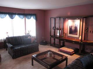 Photo 2: 26 12296 224 Street in Maple Ridge: East Central Townhouse for sale in "The Colonial" : MLS®# R2430767