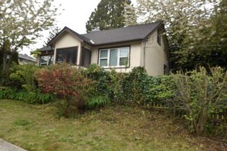 Photo 2: 403 SHERBROOKE STREET in New Westminster: The Heights NW House for sale : MLS®# R2696754