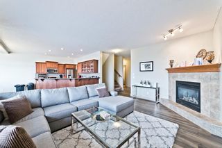 Photo 15: 12 Crestmont Way SW in Calgary: Crestmont Detached for sale : MLS®# A1181623