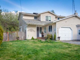 Photo 1: 41638 COTTONWOOD Road in Squamish: Brackendale 1/2 Duplex for sale : MLS®# R2452372