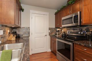 Photo 5: 307 2068 SANDALWOOD Crescent in Abbotsford: Central Abbotsford Condo for sale in "The Sterling" : MLS®# R2250934