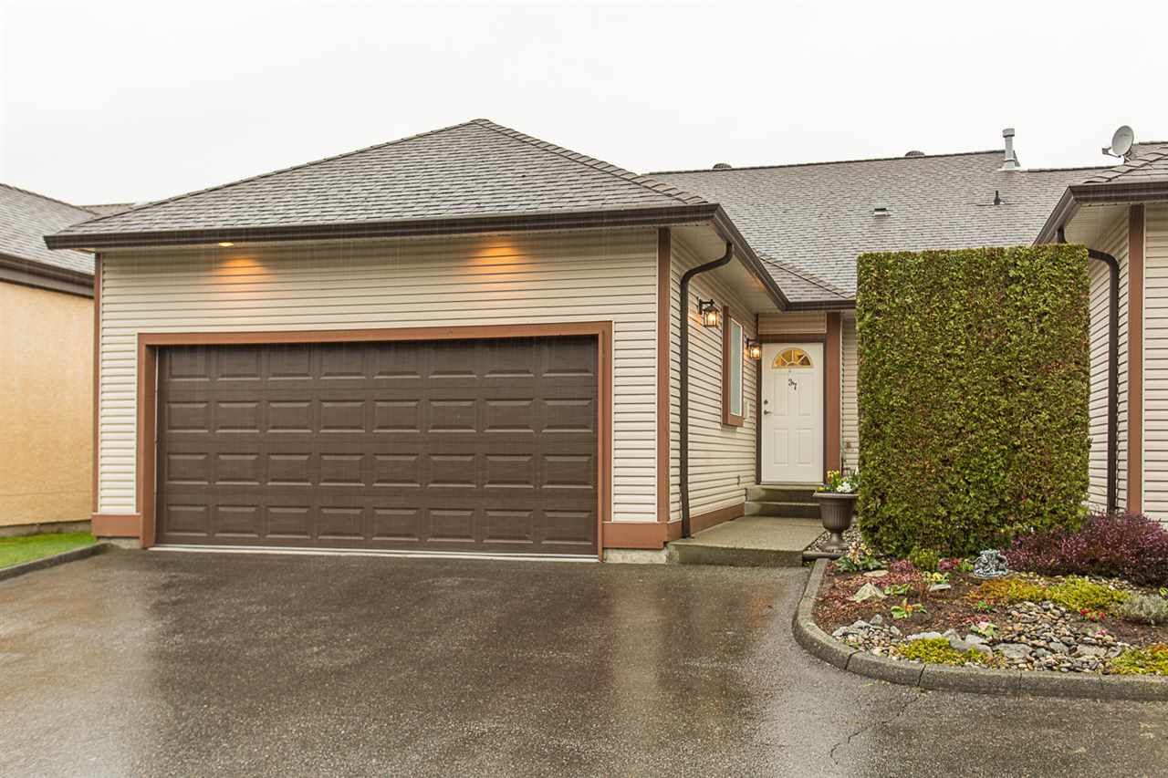 Main Photo: 37 23151 HANEY BYPASS in Maple Ridge: East Central Townhouse for sale : MLS®# R2150992