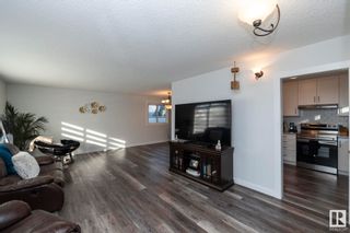 Photo 5: 11427 90 Street in Edmonton: Zone 05 House Duplex for sale : MLS®# E4318530