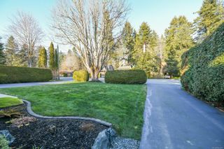 Photo 2: 85 Willemar Ave in Courtenay: CV Courtenay City House for sale (Comox Valley)  : MLS®# 869241