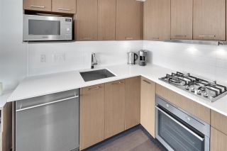 Photo 4: 609 1372 SEYMOUR Street in Vancouver: Downtown VW Condo for sale in "THE MARK" (Vancouver West)  : MLS®# R2091913