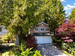Main Photo: 6733 129 Street in Surrey: West Newton House for sale : MLS®# R2883672