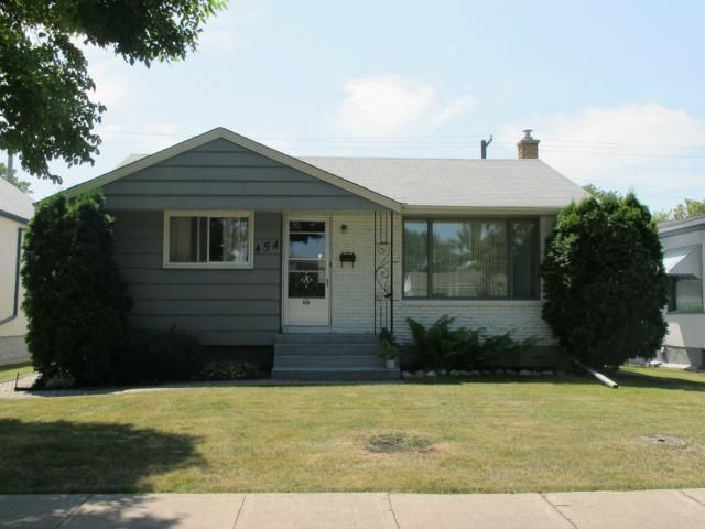Main Photo:  in WINNIPEG: East Kildonan Residential for sale (North East Winnipeg)  : MLS®# 1215445