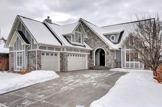 Main Photo: 35 Discovery Ridge Mount SW in Calgary: Discovery Ridge Detached for sale : MLS®# A2108145
