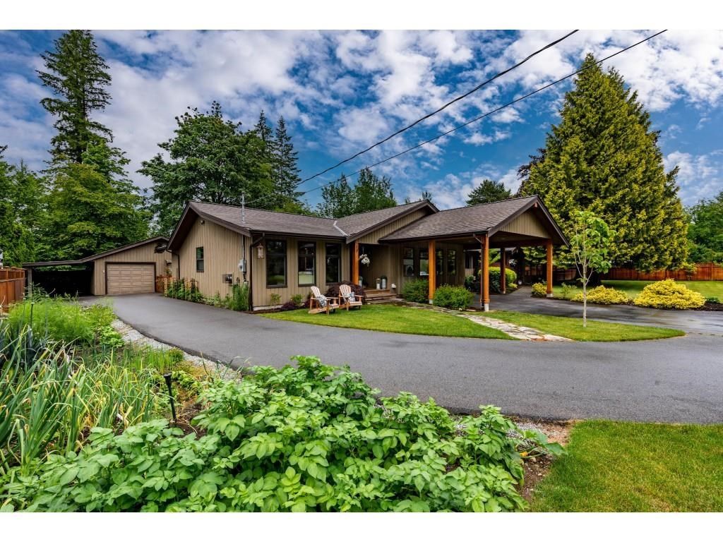 Main Photo: 24107 52A Avenue in Langley: Salmon River House for sale : MLS®# R2593609