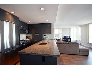 Photo 5: # 306 2232 DOUGLAS RD in Burnaby: Brentwood Park Condo for sale in "Affinity By BOSA" (Burnaby North)  : MLS®# V999820
