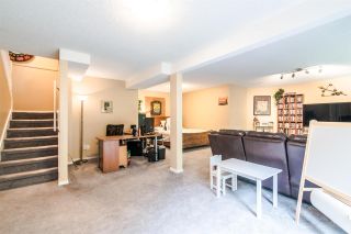 Photo 17: 11 9000 ASH GROVE Crescent in Burnaby: Forest Hills BN Townhouse for sale in "ASHBROOK PLACE" (Burnaby North)  : MLS®# R2401504