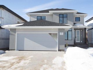Photo 1: 7 KARSCHUK Bay in Winnipeg: House for sale : MLS®# 202303674