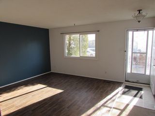 Photo 2: D 1240 Molson Street in Winnipeg: East Kildonan Residential for sale (3E)  : MLS®# 202105578