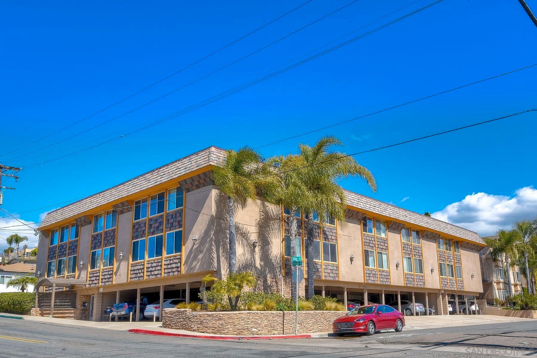 Main Photo: MISSION VALLEY Condo for sale : 2 bedrooms : 1205 Colusa St #17 in San Diego