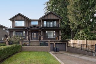 Photo 1: 624 CHAPMAN Avenue in Coquitlam: Coquitlam West House for sale : MLS®# R2747664