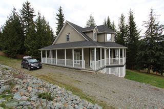 Photo 4: 2696 Fraser Road in Anglemont: North Shuswap House for sale (Shuswap)  : MLS®# 10114033