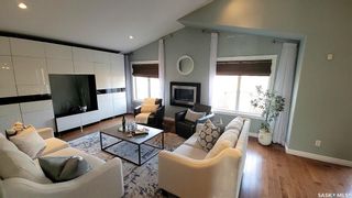 Photo 5: 303 Zimmer Terrace in Saskatoon: Willowgrove Residential for sale : MLS®# SK911641