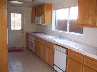Photo 4: CHULA VISTA House for sale : 3 bedrooms : 556 Glover