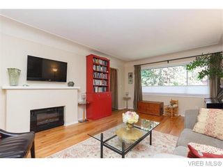 Photo 4: 1609 Chandler Ave in VICTORIA: Vi Fairfield East Half Duplex for sale (Victoria)  : MLS®# 744079