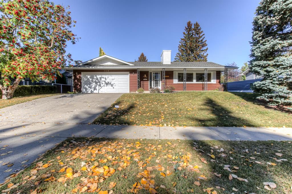 Main Photo: 628 willow park Drive SE in Calgary: Willow Park Detached for sale : MLS®# A2005474